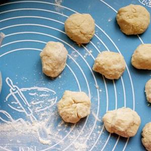 Cách làm bánh chuối nhân phô mai