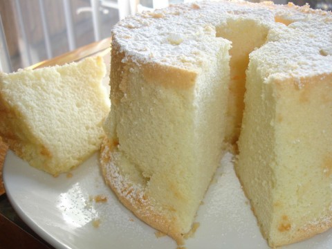 Bánh coconut chiffon