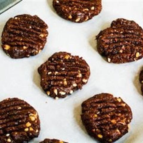 Cách làm bánh cookies cacao hạnh nhân