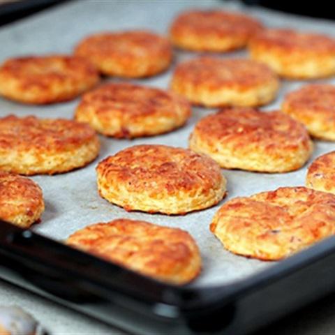 Cách làm bánh cookies thịt xông khói