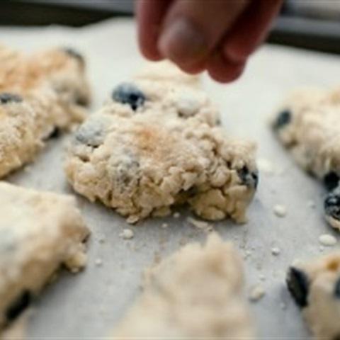 Cách làm bánh cookies việt quất