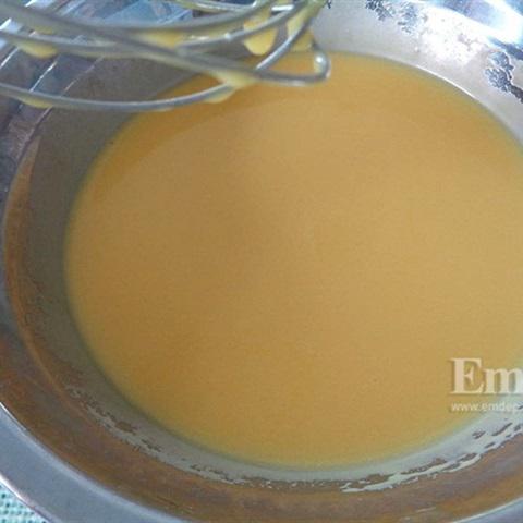 Cách làm bánh crepe chuối ngào đường