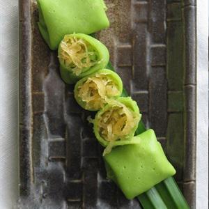 Cách làm bánh crepe dừa