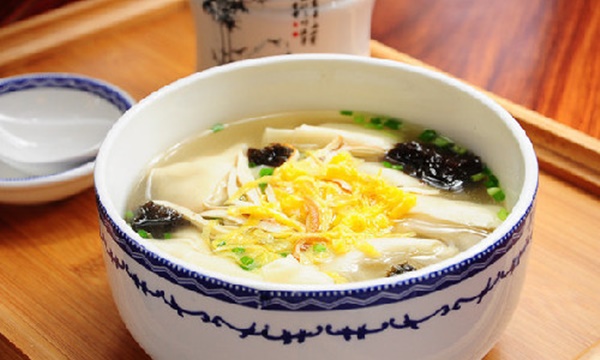 Bánh crepe thơm lừng trứ danh cho bữa sáng vui vẻ