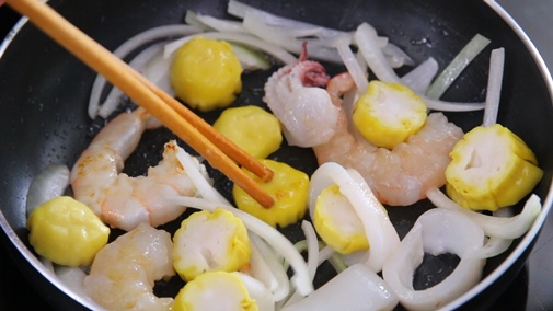 Bánh củ mã thầy ngọt mát cho mùa hè năng năng động