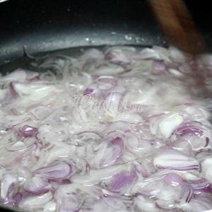 Cách làm bánh cuốn bằng chảo chống dính