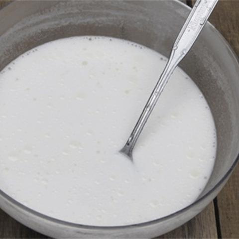 Cách làm bánh cuốn chả mực