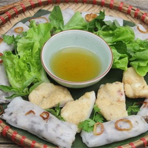 Cách làm bánh cuốn chả mực