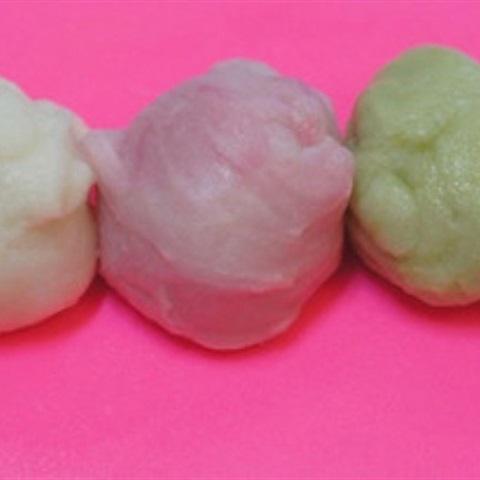 Cách làm bánh cuộn dứa