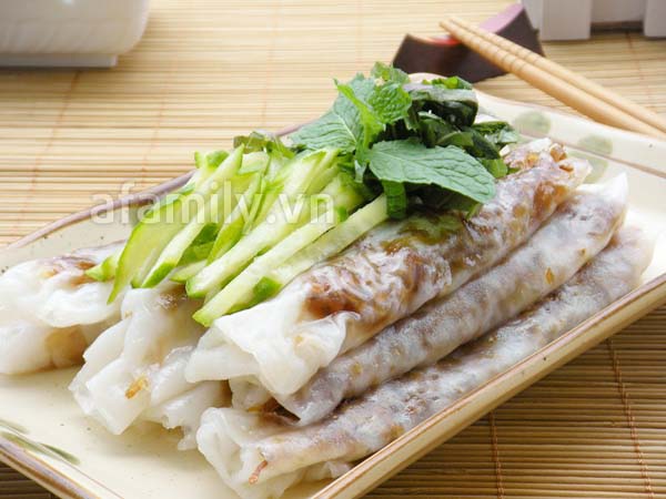 Bánh cuốn hành phi cho bữa sáng ngon miệng