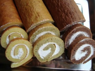 Bánh cuộn kem bơ