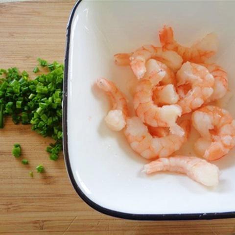 Cách làm bánh cuốn nhân tôm