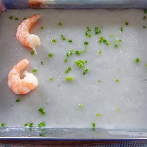 Cách làm bánh cuốn nhân tôm