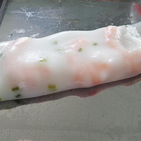 Cách làm bánh cuốn nhân tôm