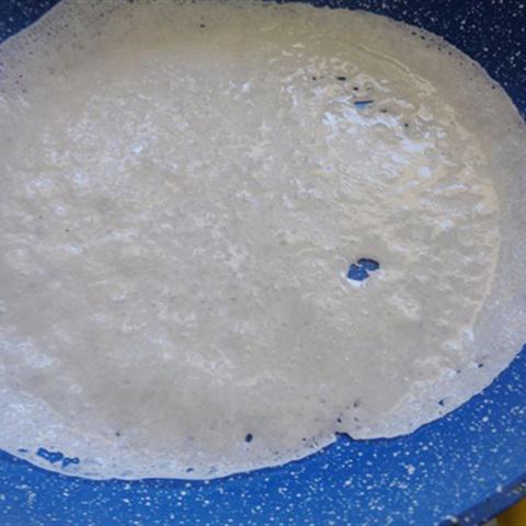 Cách làm bánh cuốn nóng nhân thịt