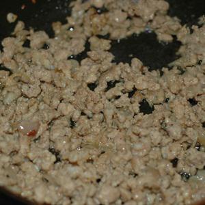 Cách làm bánh cuốn nóng nhân thịt gà