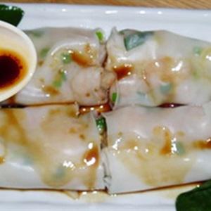 Cách làm bánh cuốn tôm