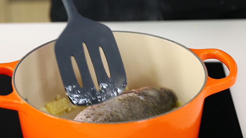 Bánh cuộn trứng, dưa leo thanh đạm, dễ ăn