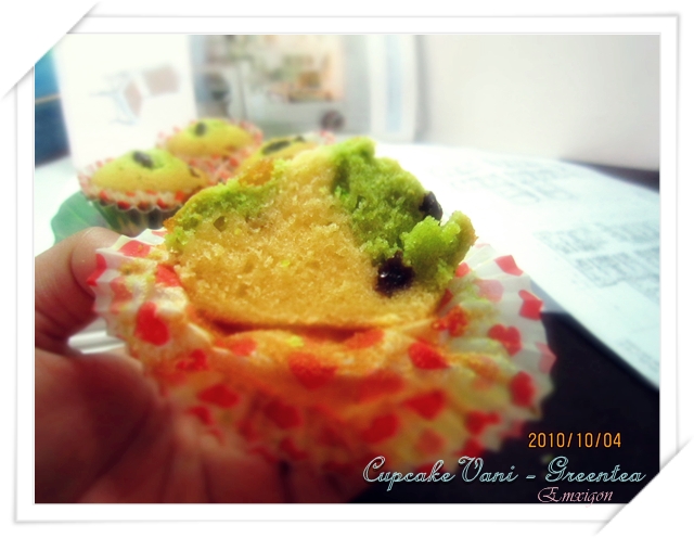 Bánh cupcake 2 màu