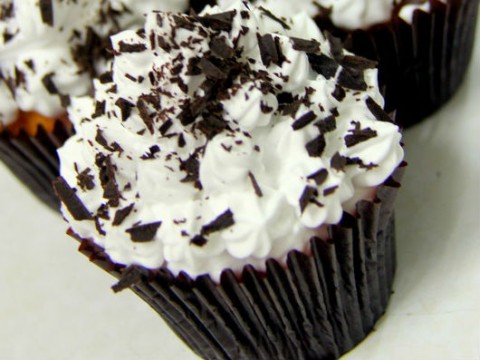 Bánh cupcake Black Forest