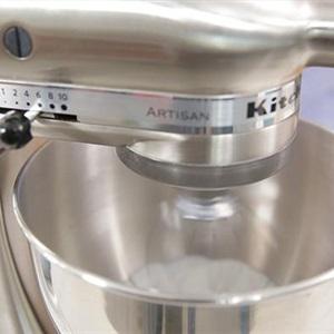 Cách làm bánh cupcake cam