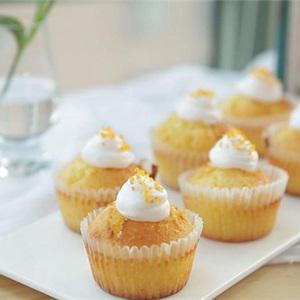 Cách làm bánh cupcake cam