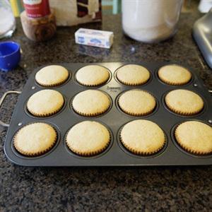 Cách làm bánh cupcake caramel