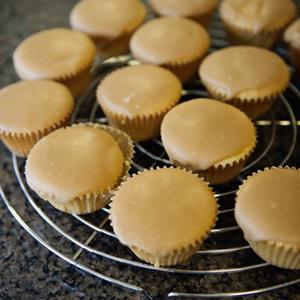 Cách làm bánh cupcake caramel