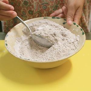 Cách làm bánh cupcake chocolate nhân phô mai