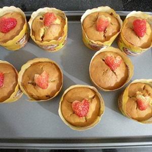 Cách làm bánh cupcake dâu tây sữa chua