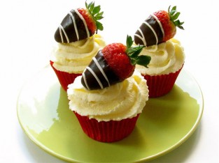 Bánh cupcake dâu tây