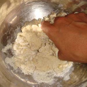 Cách làm bánh cupcake hoa hồng