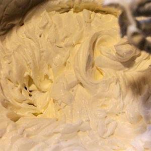 Cách làm bánh cupcake mè