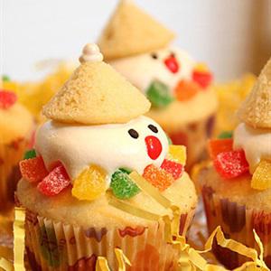 Cách làm bánh cupcake người tuyết
