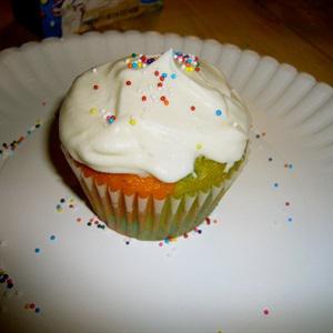 Cách làm bánh cupcake nhiều màu