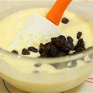 Cách làm bánh cupcake nho khô