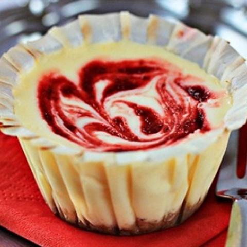 Cách làm bánh cupcake phô mai dâu