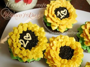 Bánh cupcakes sunflower