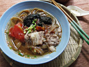 Bánh đa cua Hải Phòng