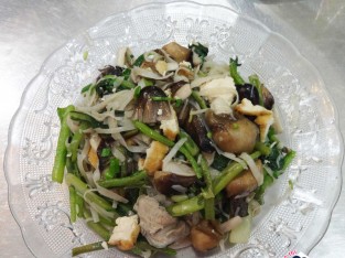 Bánh đa xào cay