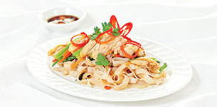 Bánh đa xào thịt gà chua ngọt