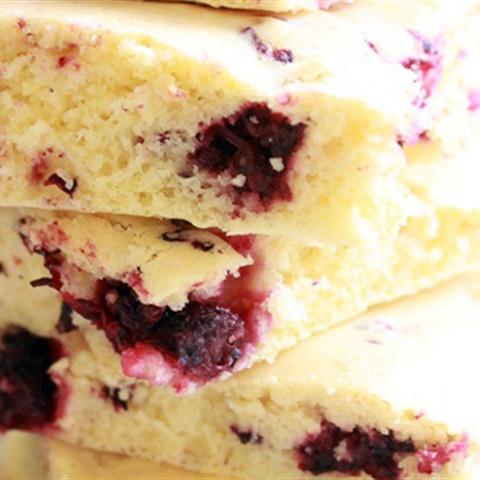 Cách làm bánh dâu tằm