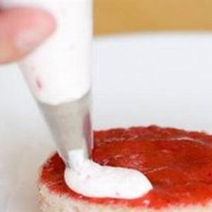 Cách làm bánh dâu tây