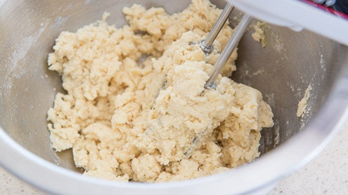 Bánh donut táo giòn tan hấp dẫn, làm siêu tốc lại ngon bá đạo