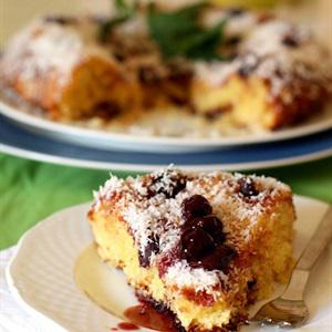 Cách làm bánh dừa mứt cherry