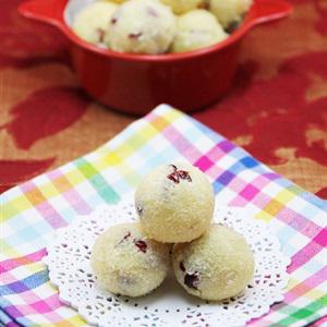 Cách làm bánh dừa nam việt quất