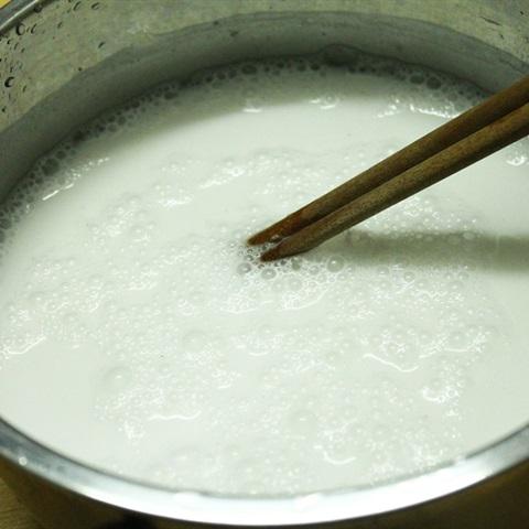 Cách làm bánh đúc nóng