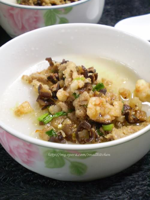 Bánh đúc nước dừa tôm thịt