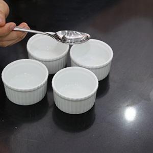 Cách làm bánh flan bằng lò vi sóng