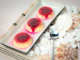 Bánh flan caramel thanh long